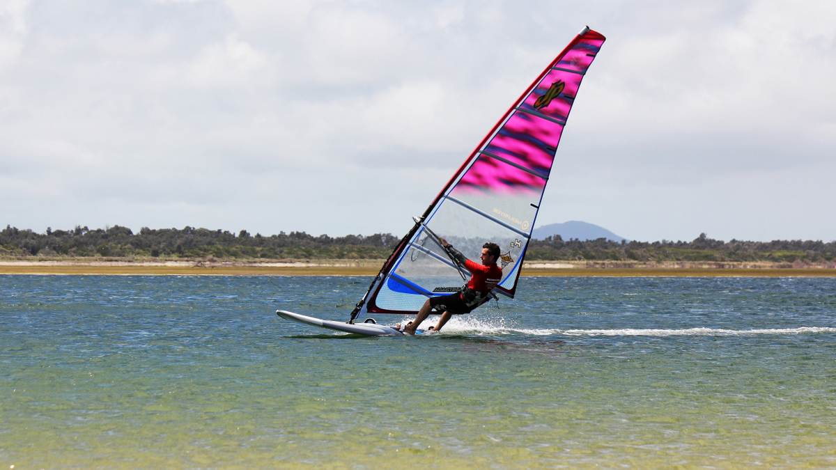 SHQ Sandy Point Melbourne Cup Weekend