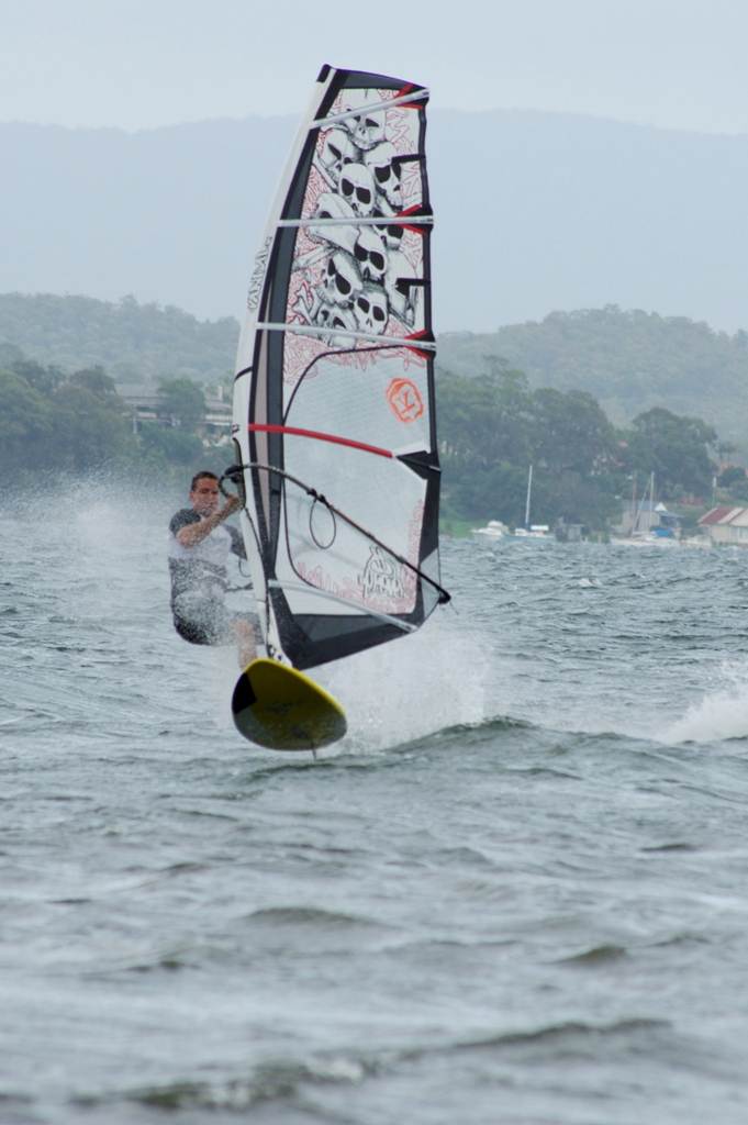 More Valentine Dec 2011 - 25 - 30kts +