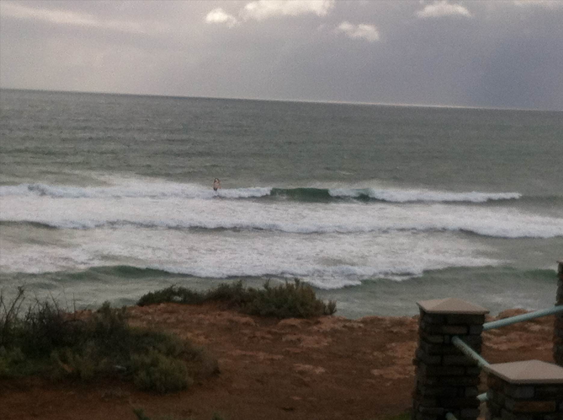 Late arvo Mid coast - few kranking sets