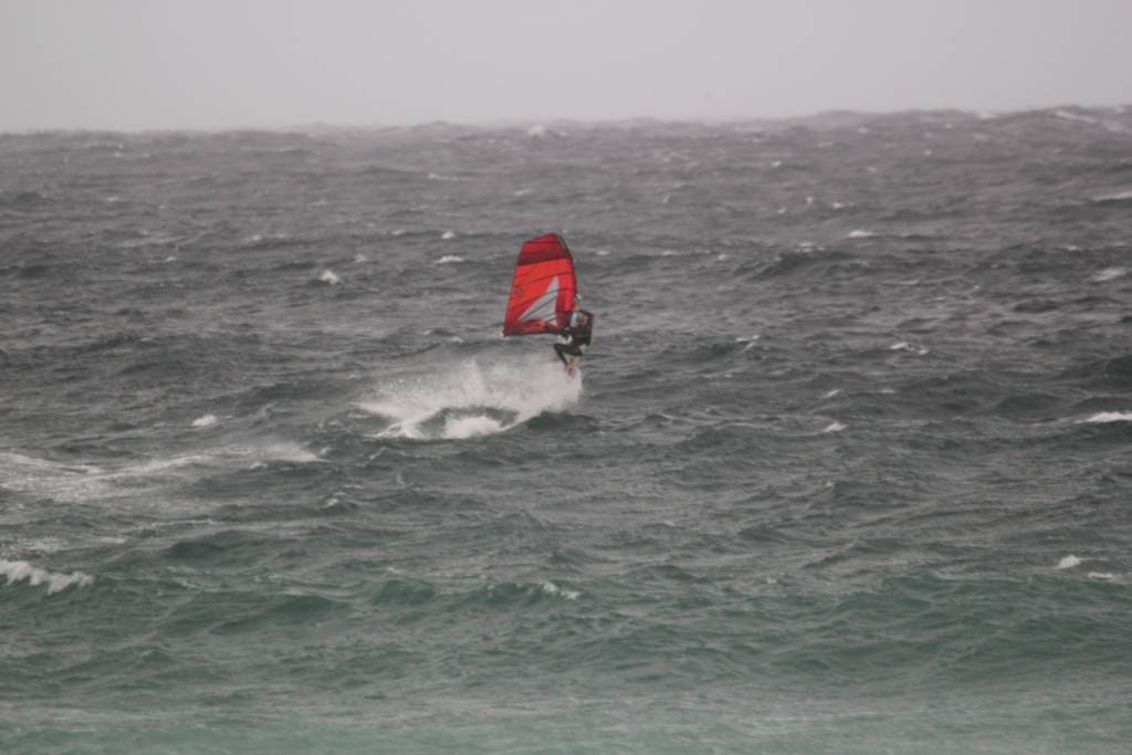 Duncan Sailing Maroubra Beach in a Southerly