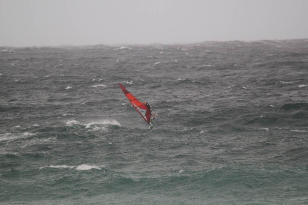 Duncan Sailing Maroubra Beach in a Southerly