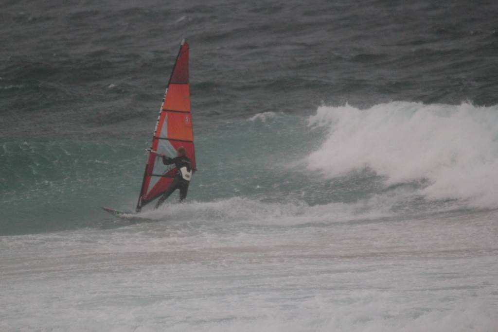 Duncan sailing Maroubra Beach in a Southerly