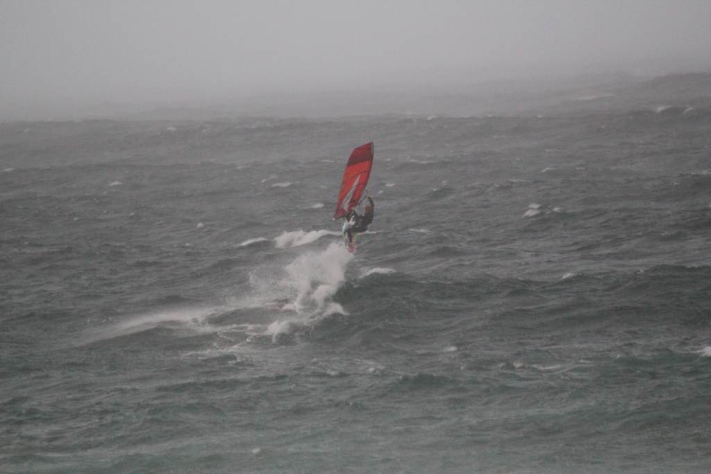 Duncan sailing Maroubra Beach in a Southerly