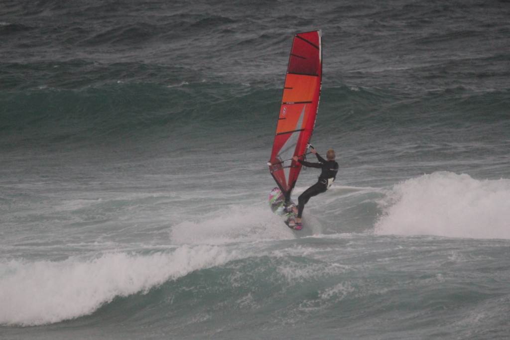 Duncan Sailing Maroubra in a Southerly