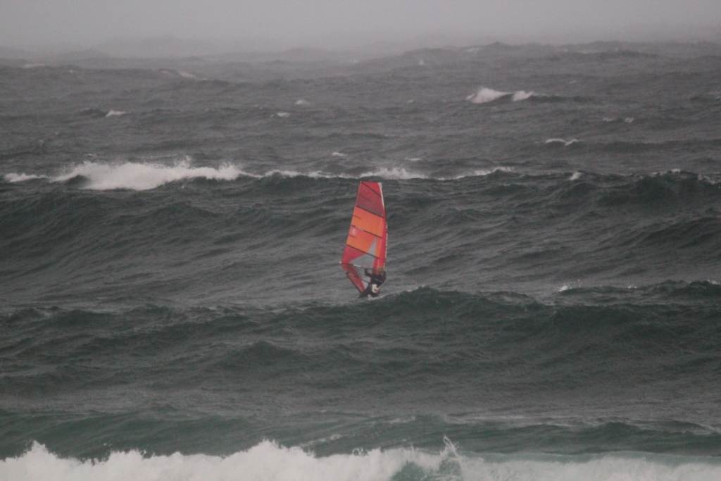 Duncan Sailing Maroubra in a Southerly