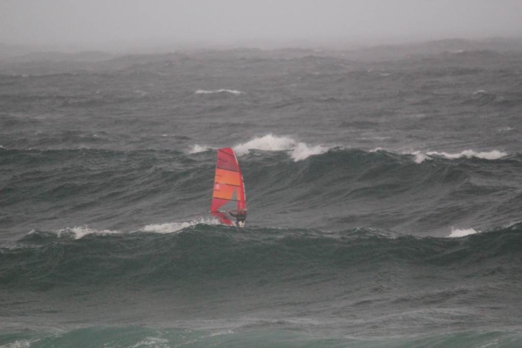 Duncan Sailing Maroubra in a Southerly