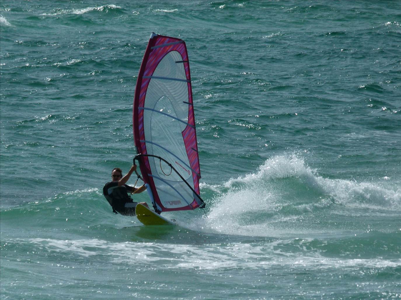 New Years Day 20-25knts WSW, Sunny, 25C