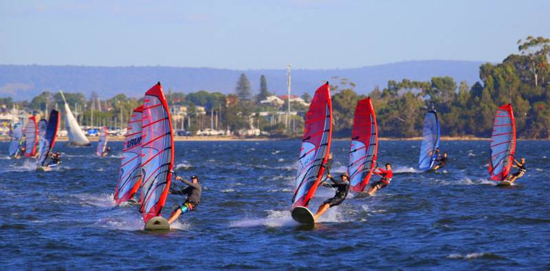 Wed slalom racing