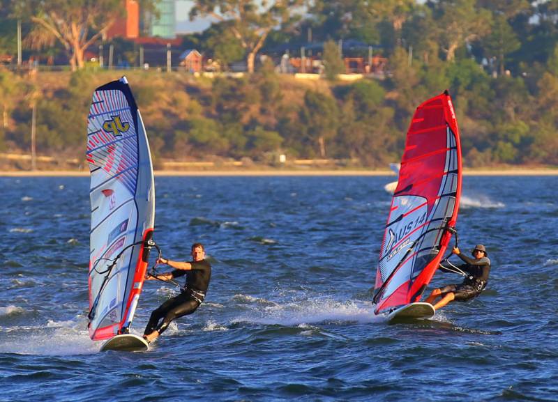 Wed slalom racing