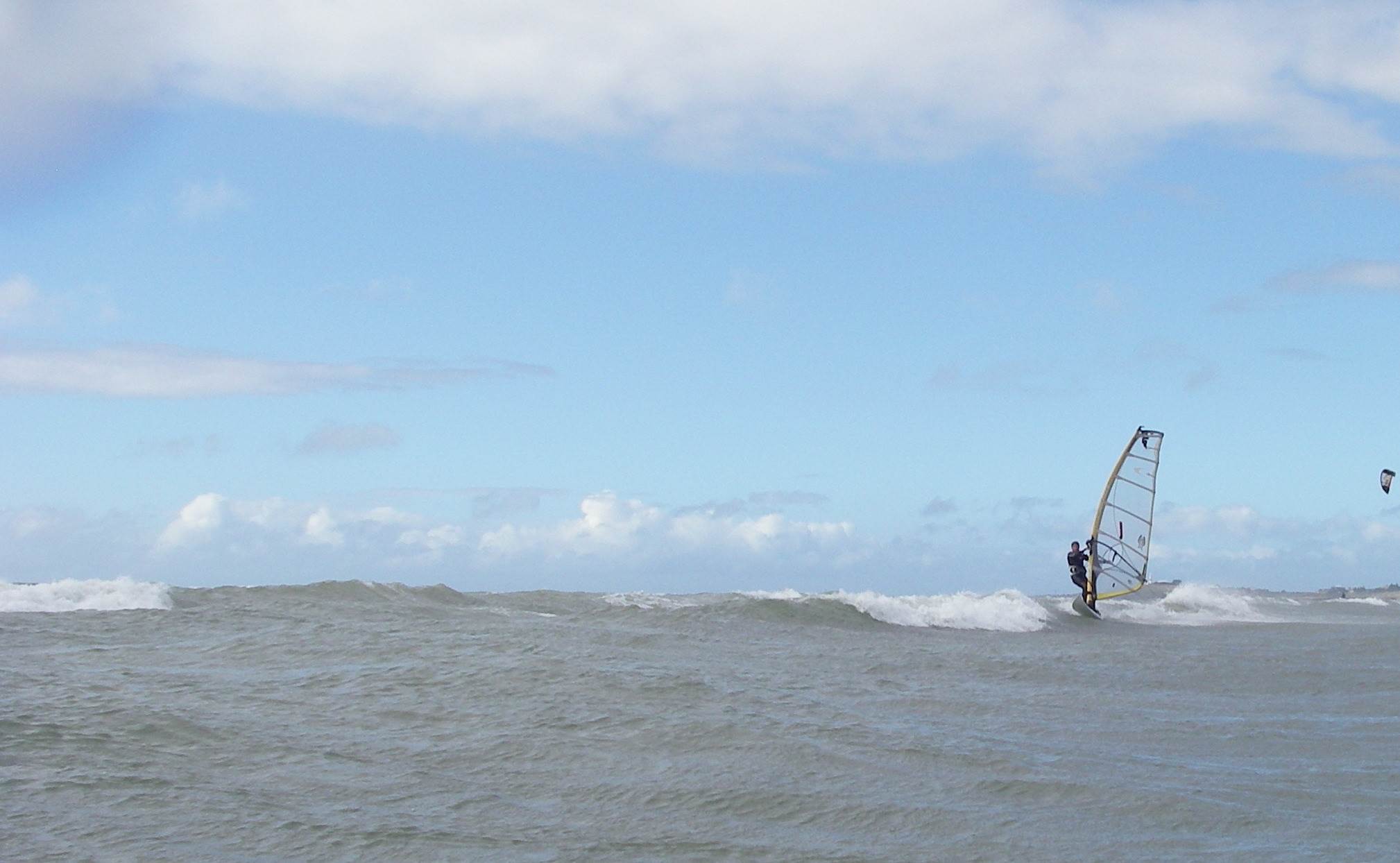 geoff on wave topturn