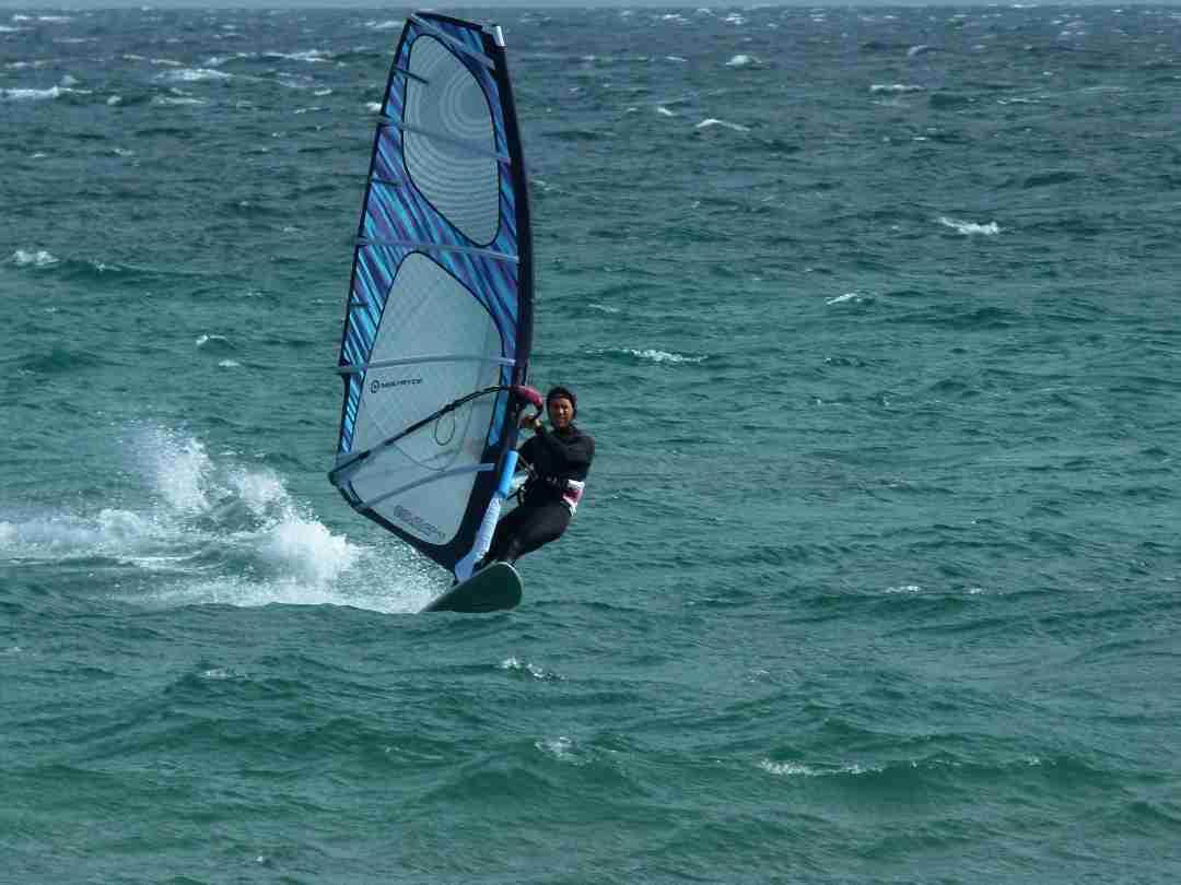 Winter northerly winds in thr bay