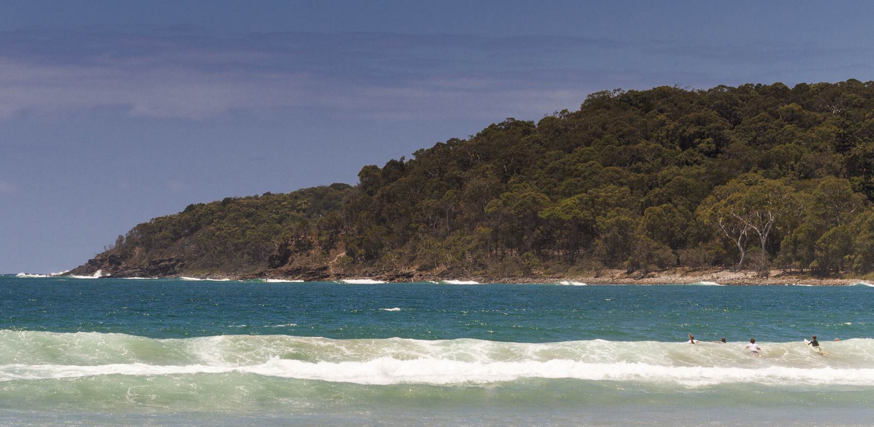 noosa small cyclone swell