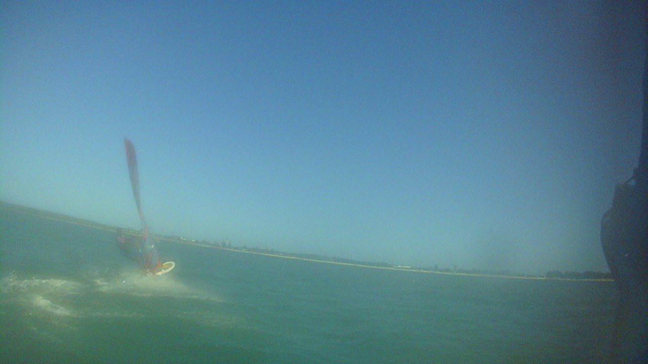 Photos of random people windsurfing 9/Feb or 21/Jan