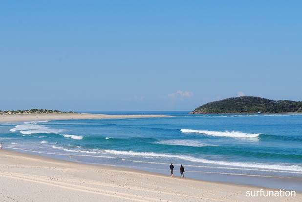Fingal-Bay-looking-north-to-Fingal-Spit