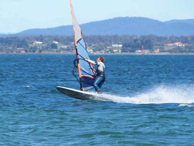 Lagoon 33