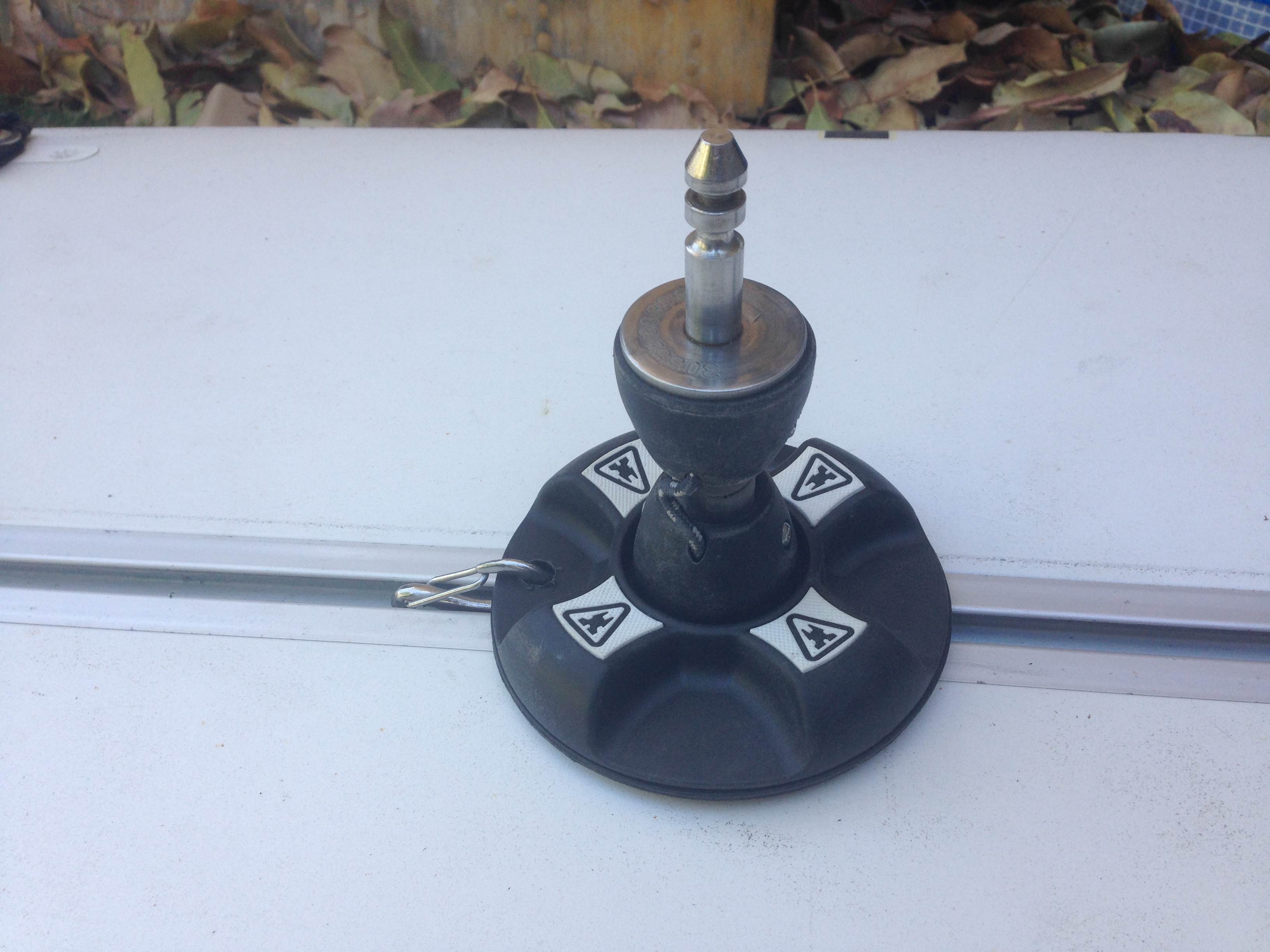 Mistral Superlight mast trak 2