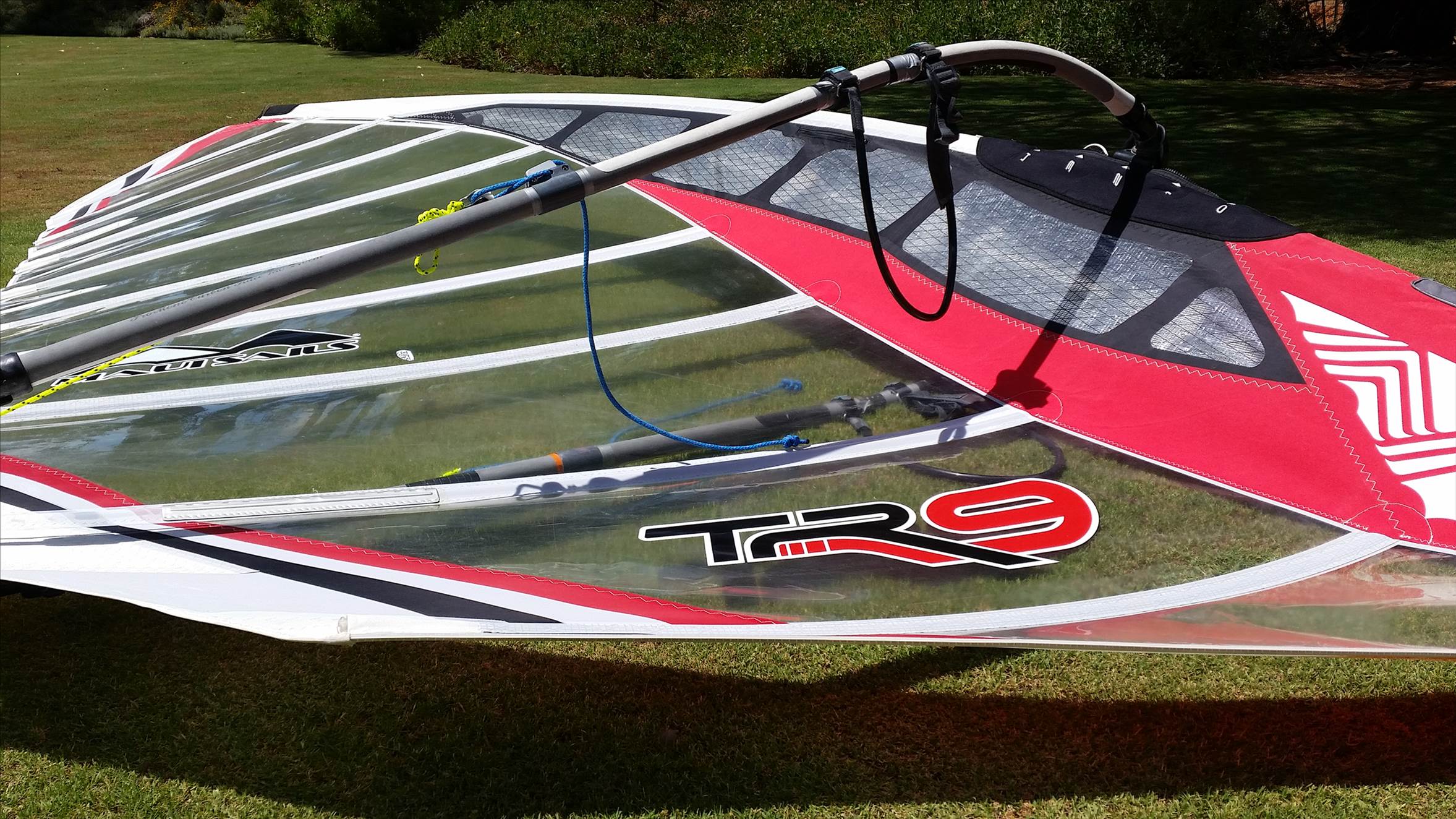 TR9 5.9 rigged on RDM CC mast