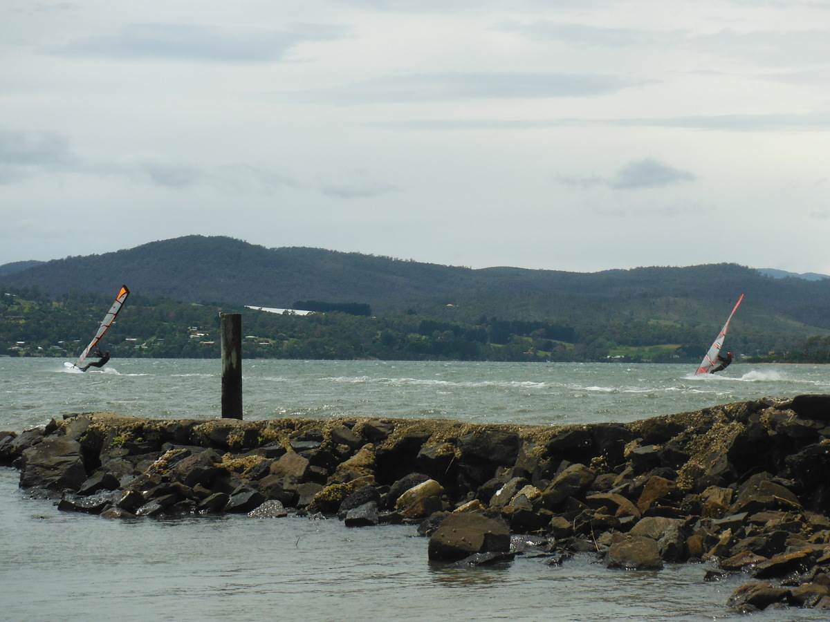 Windy SE