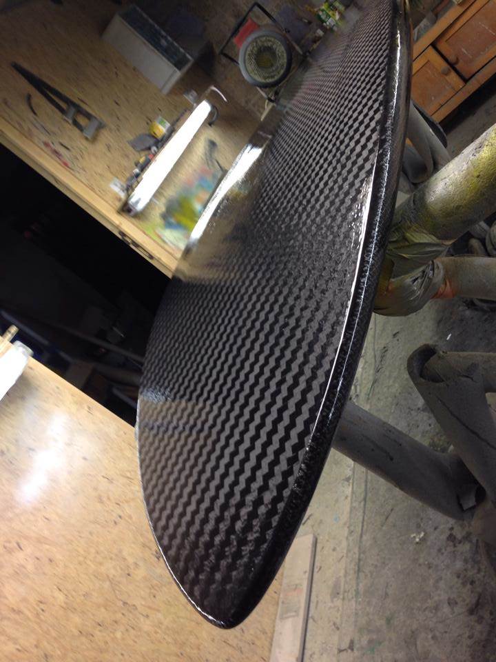 Carbon bottom 2