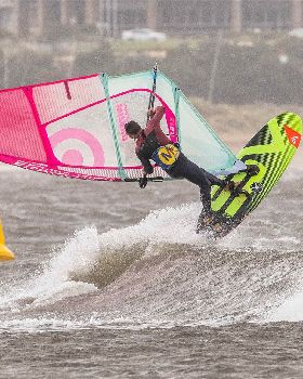 Point Danger windsurfing 19 Feb 2020