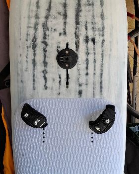 Moz 127l windfoil board