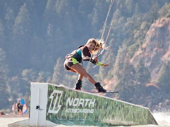 We Be Jammin' - Highlights from the Hood River Slider Jam - Kitesurfing News