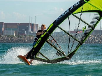 Jesper Orth joins Simmer Style as a team rider and importer - Windsurfing News