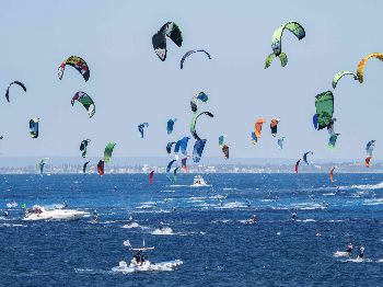 Iconic West Aussie kiteboarding race returns! - Kitesurfing News