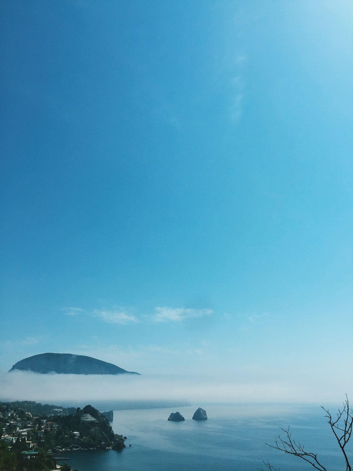 julia-karpacheva-paddleboarding-russia-black-sea-view