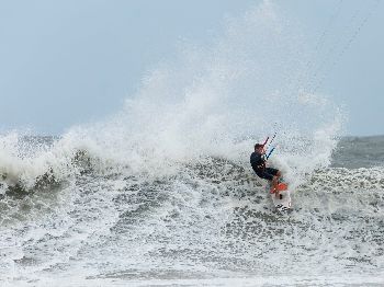 Kevin Langeree Slashes Way to Podium - Kitesurfing News