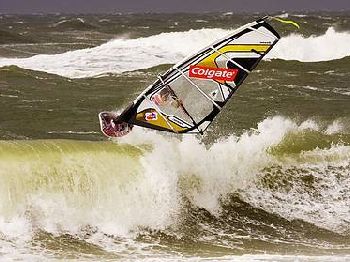 Moroccan Magic - UMI Pictures presents two days in Morocco with top PWA rider Th - Windsurfing News