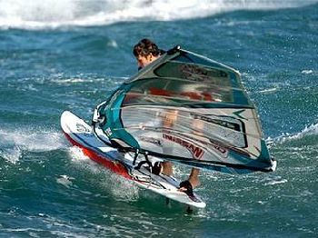 Pozo Fun - Eleazar Alonso has just uploaded his latest video from Pozo Izquierdo - Windsurfing News