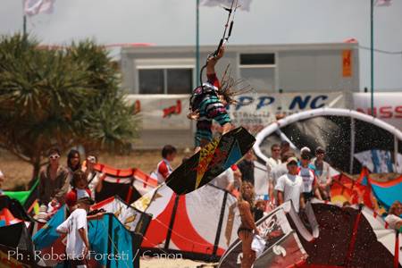 Pro Kiteboard Tour PKRA - TERI KITE PRO 2009 - DAY 1 / 12