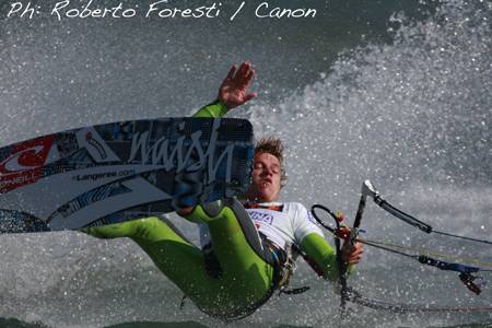 Pro Kiteboard Tour PKRA - MONDIAL DU VENT 2010 - DAY 2 HOT ACTION / 4