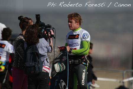 Pro Kiteboard Tour PKRA - MONDIAL DU VENT 2010 - DAY 2 HOT ACTION / 5