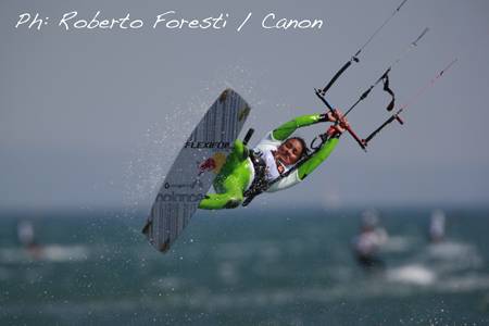 Pro Kiteboard Tour PKRA - MONDIAL DU VENT 2010 - DAY 2 HOT ACTION / 6