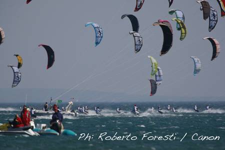 Pro Kiteboard Tour PKRA - MONDIAL DU VENT 2010 - DAY 2 HOT ACTION / 7