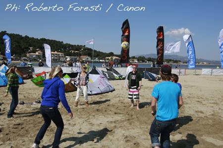 Pro Kiteboard Tour PKRA - MONDIAL DU VENT 2010 - DAY 4 - Light Winds / 11