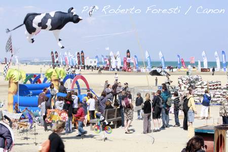 Pro Kiteboard Tour PKRA - MONDIAL DU VENT 2010 - DAY 4 - Light Winds / 8