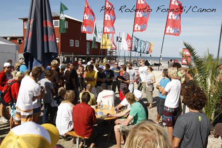 Pro Kiteboard Tour PKRA - DAY 1 Palmolive Kitesurf World Cup 2010 / 17