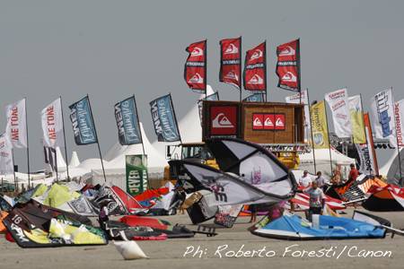 Pro Kiteboard Tour PKRA - DAY 4 Palmolive Kitesurf World Cup 2010 / 17