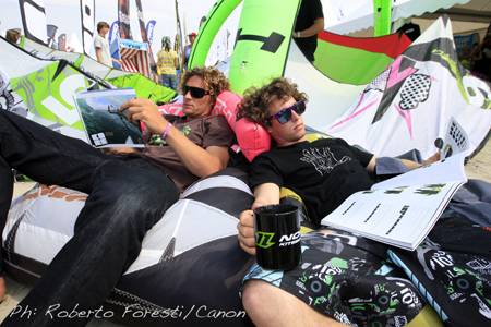 Pro Kiteboard Tour PKRA - DAY 7 Palmolive Kitesurf World Cup 2010 / 12