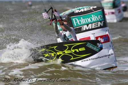 Pro Kiteboard Tour PKRA - Closing Ceremony for Palmolive Kitesurf World Cup 2010 / 13