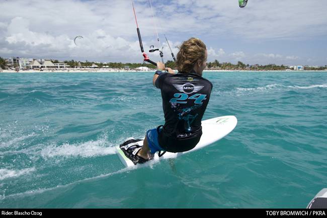 Pro Kiteboard Tour PKRA - Course racers battle it out / 2