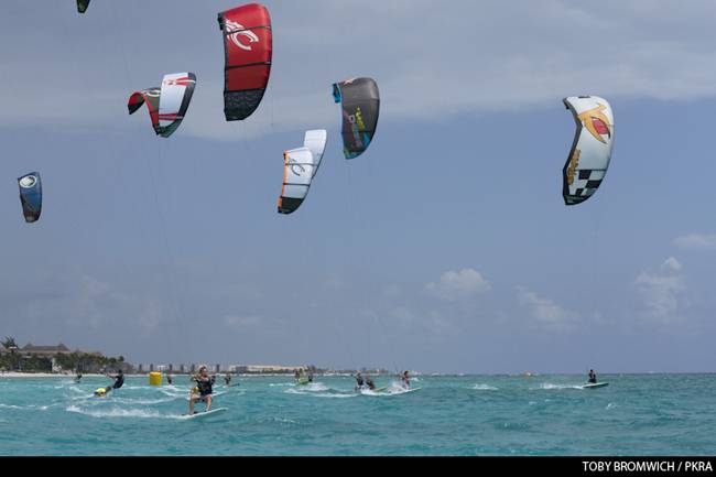 Pro Kiteboard Tour PKRA - Course racers battle it out / 1
