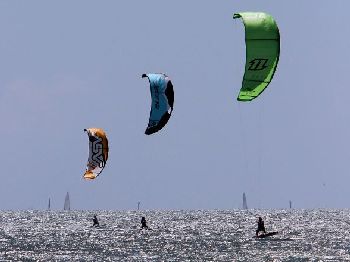 Magnetic Island Race Week: Kiteboarders to provide backdrop - Sailing News