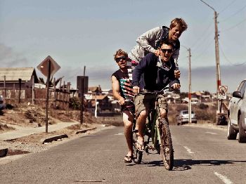 Two Up, One Down. Kiting madness in SA. - Kitesurfing News