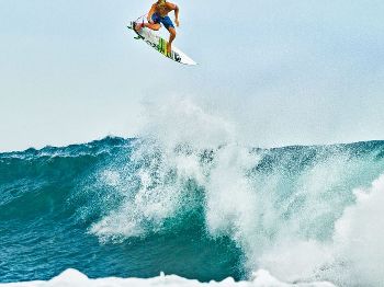 The Pipe Rodeo and Impossible Recovery - John John Florence - Surfing News