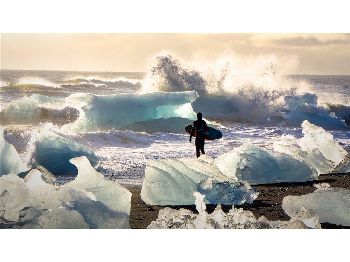 The worlds coldest surf photographer - Chris Burkard. - Surfing News