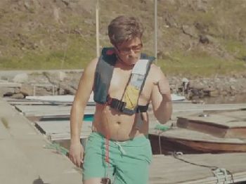 Docking like a boss - Best done sober. - Power Boats News